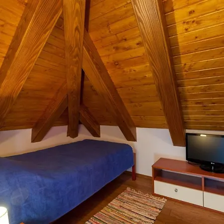 Apartman Dijana 트로기르