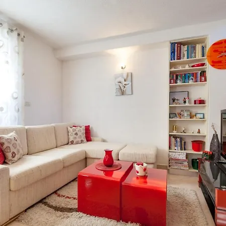 아파트 Apartman Dijana 트로기르